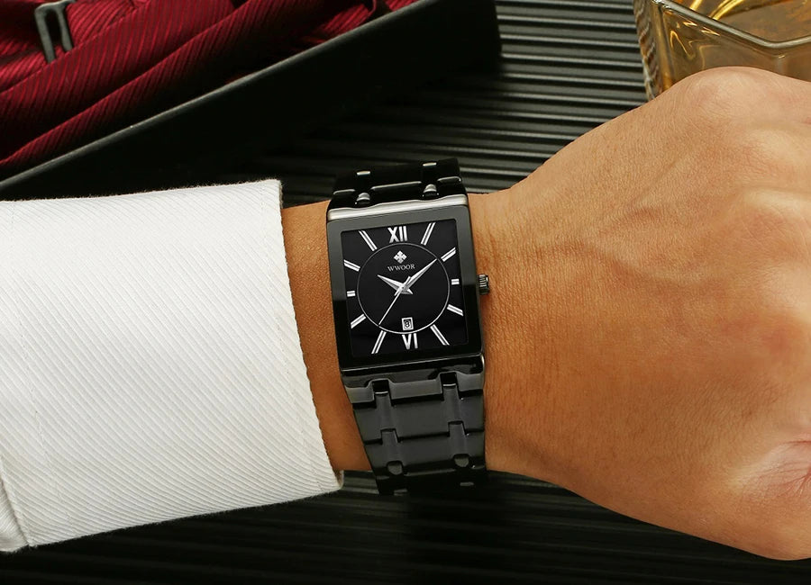 ساعة Relogio Masculino WWOOR الذهبية للرجال، ساعات رجالية مربعة من أفضل العلامات التجارية الفاخرة، كوارتز ذهبي من الفولاذ المقاوم للصدأ، ساعة معصم مقاومة للماء