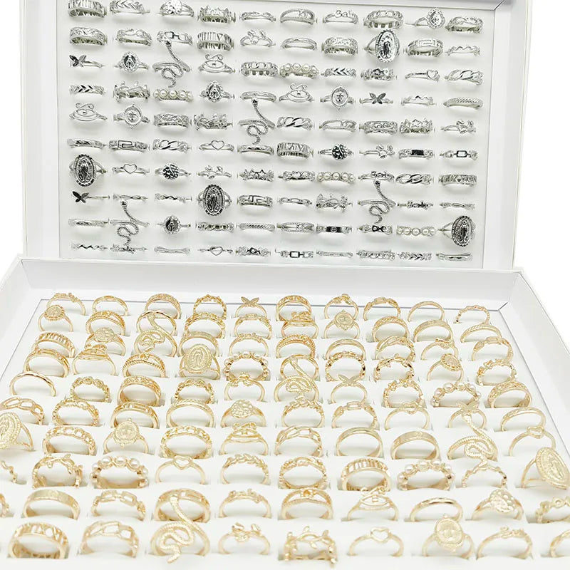 Ensemble de bagues de styles variés - 30 bagues en argent avec perles, papillon et fleur