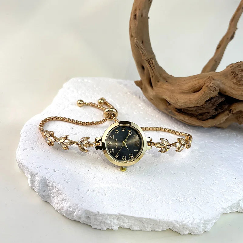 Montre à quartz pour femme - Bracelet en diamant feuille, montre élégante
