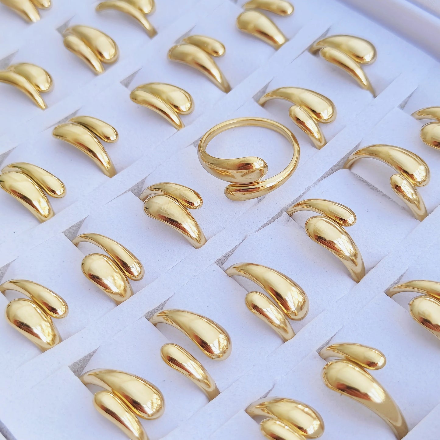 مجموعة خواتم هيكل عظمي - 10/30/50 قطعة من الخواتم الذهبية البسيطة