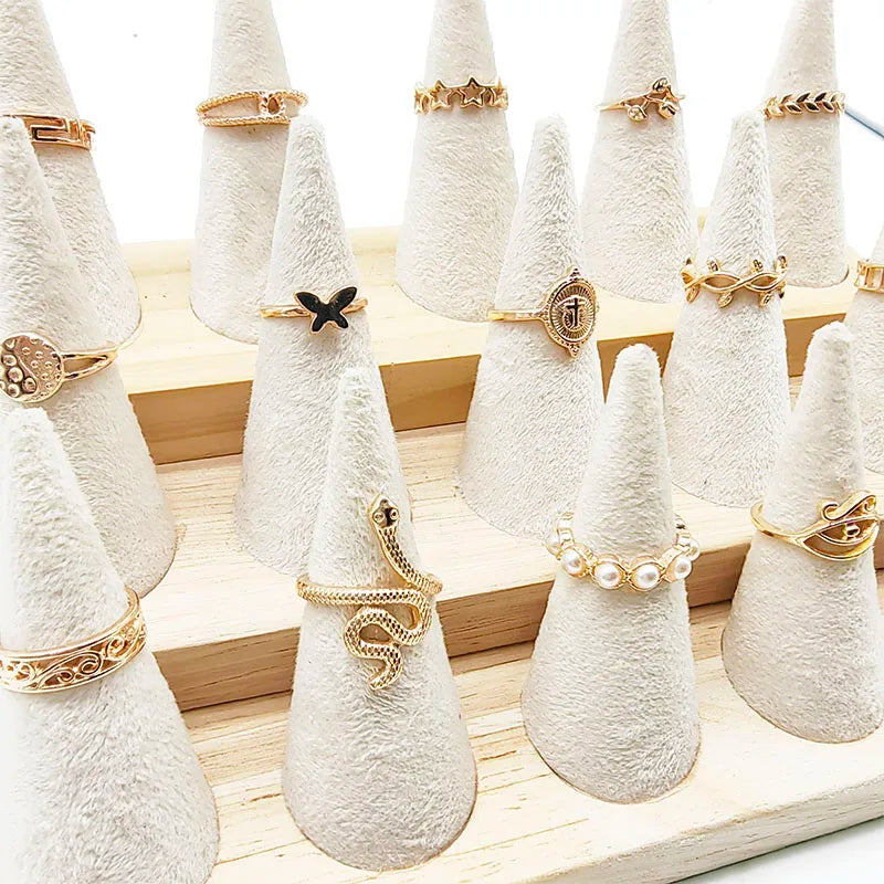 Ensemble de bagues de styles variés - 30 bagues en argent avec perles, papillon et fleur