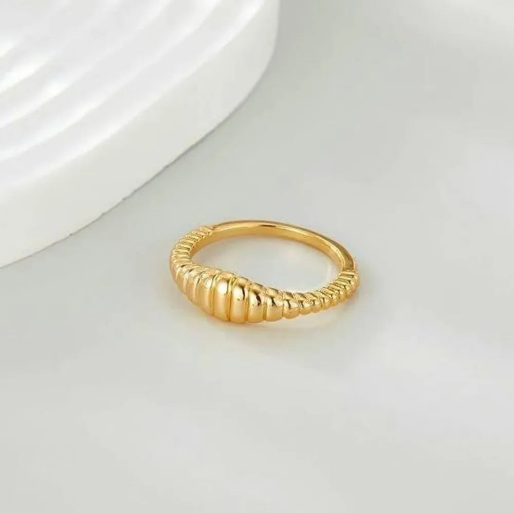 Bamboo Stackable Rings - Minimalist Gold Stainless Steel Set