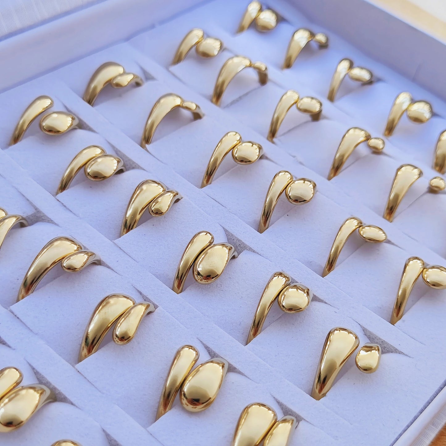 مجموعة خواتم هيكل عظمي - 10/30/50 قطعة من الخواتم الذهبية البسيطة