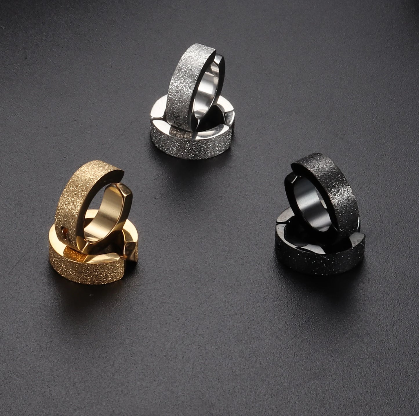 أقراط دائرية بمشبك - مجموعة من الفولاذ المقاوم للصدأ غير قابلة للثقب