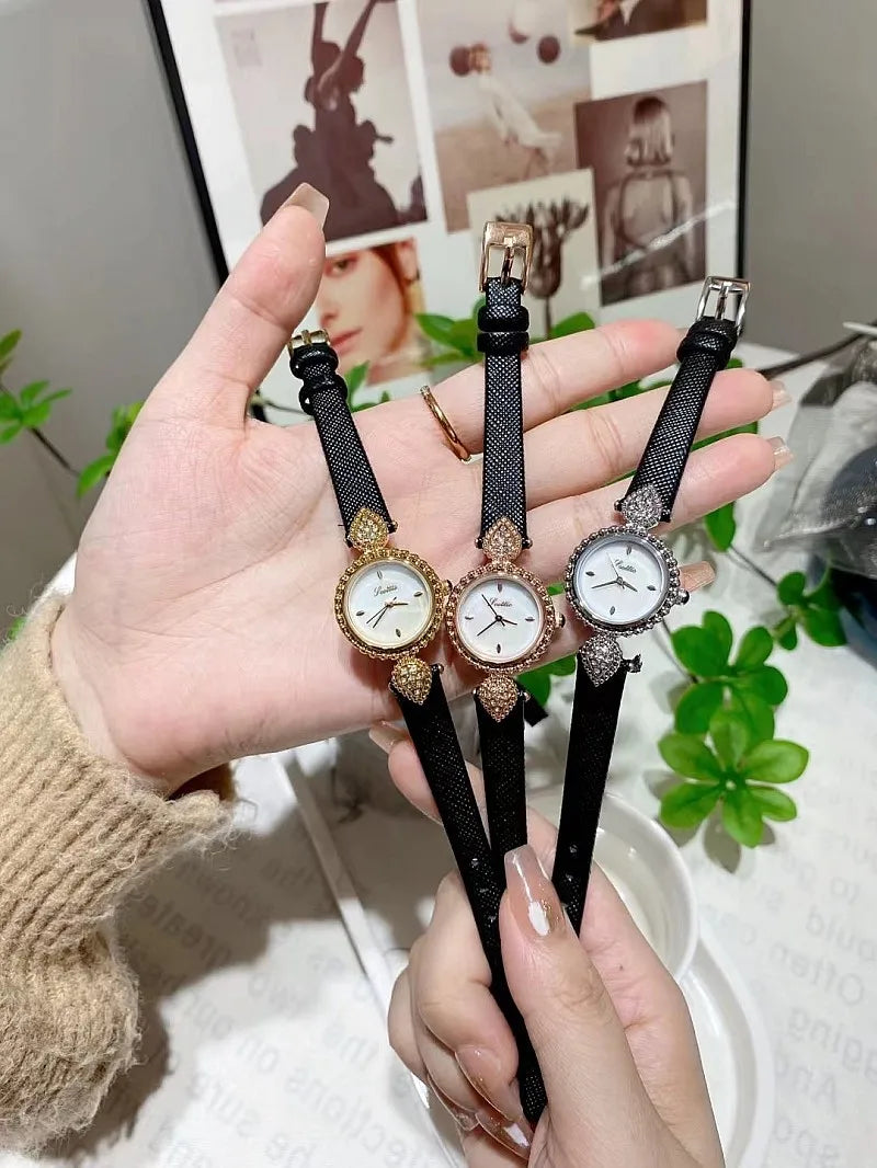 Women's Watch - Luxury Business Waterproof Vintage Quartz Watch