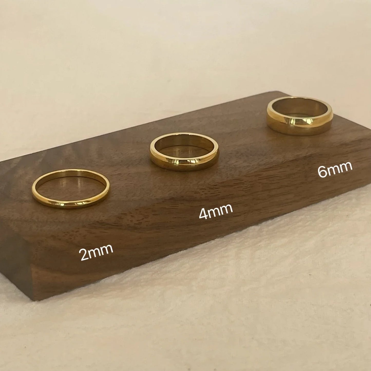 Alliances minimalistes pour couples - Anneaux en acier inoxydable plaqué or 18 carats