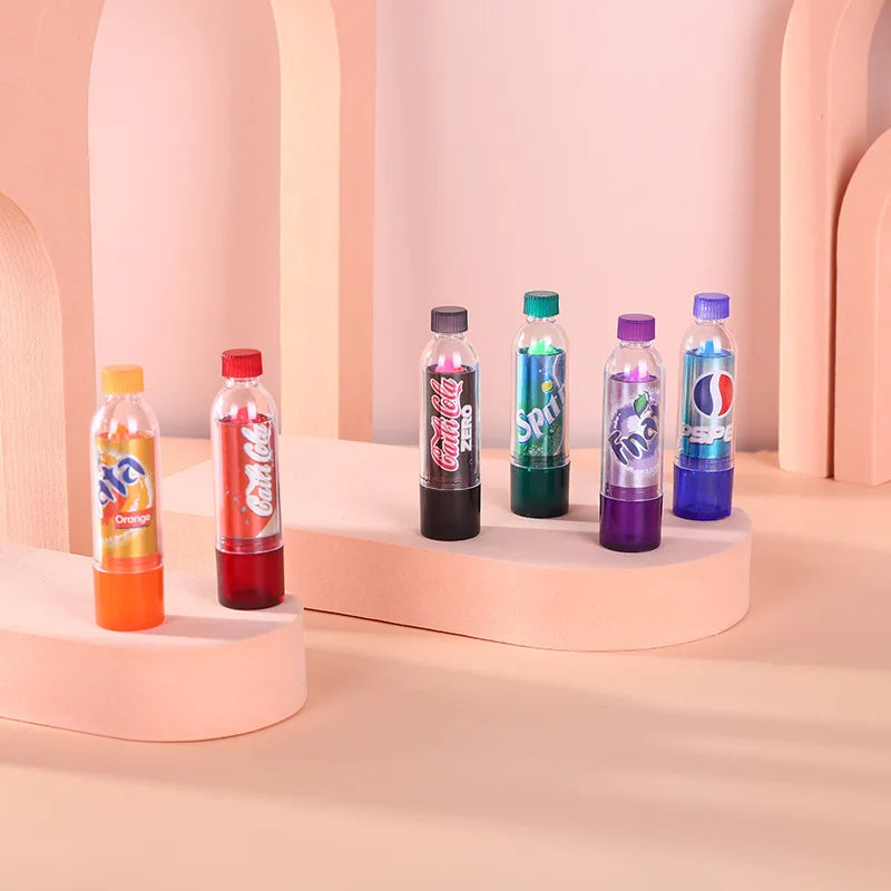 مجموعة مرطب شفاه لطيفة على شكل زجاجة - 24 قطعة مرطبة للشفاه بنكهات مختلفة