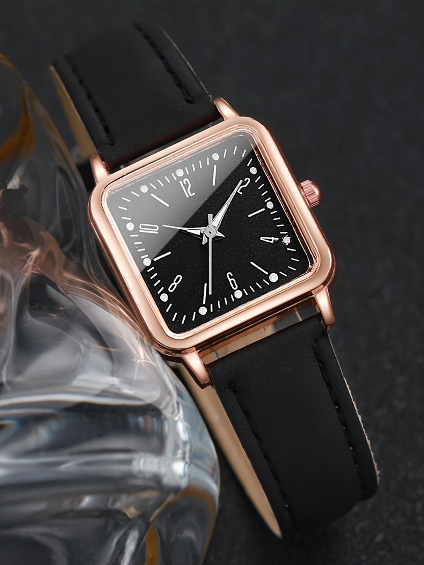 مجموعة ساعات بسيطة - 4 قطع من ساعات الكوارتز الفاخرة بحزام جلدي للأعمال