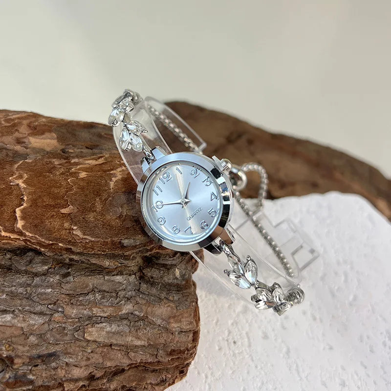 Montre à quartz pour femme - Bracelet en diamant feuille, montre élégante