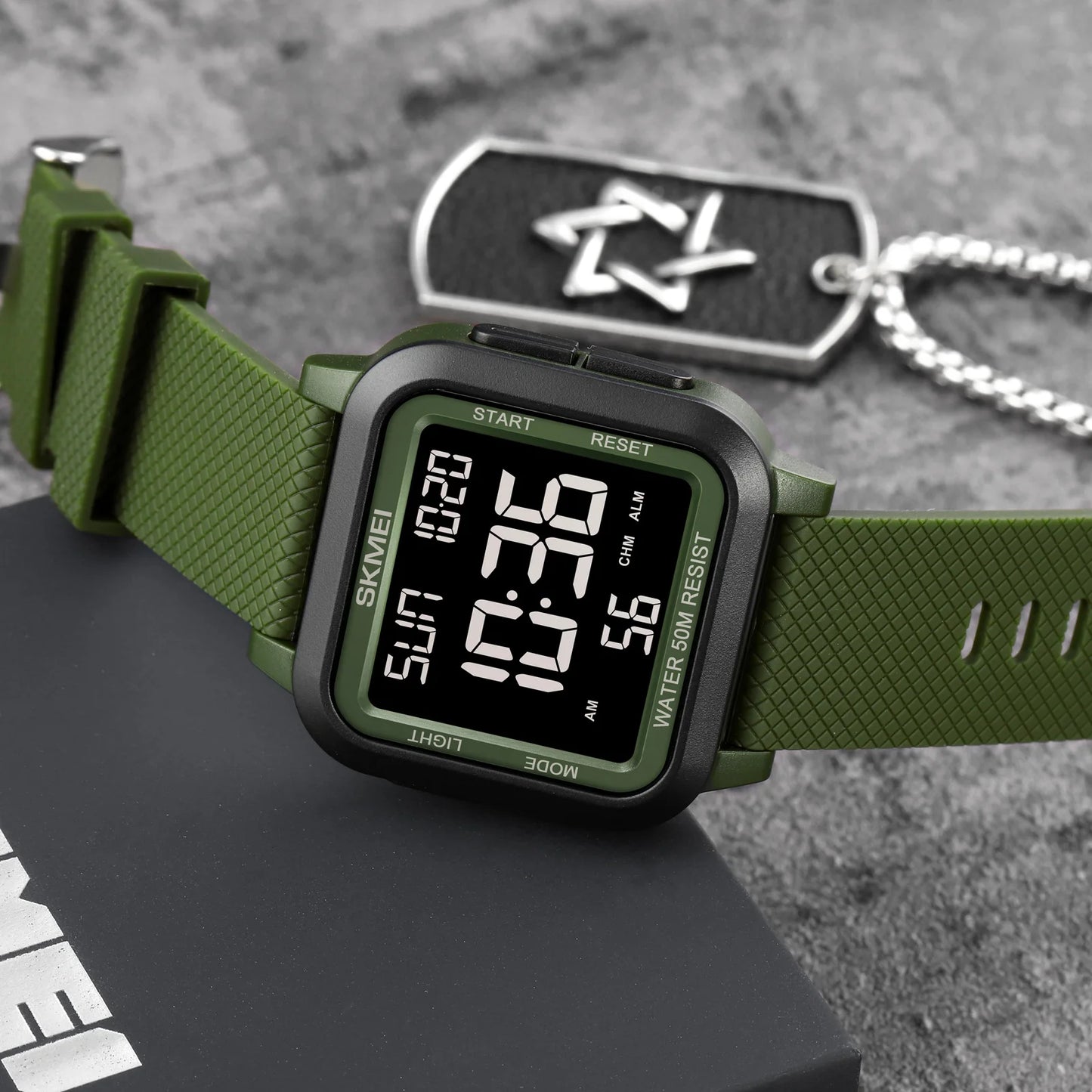 Montre de sport outdoor SKMEI pour homme, alarme, chronographe, étanche 5 bar, style militaire, affichage LED, résistante aux chocs, montre numérique, reloj hombre