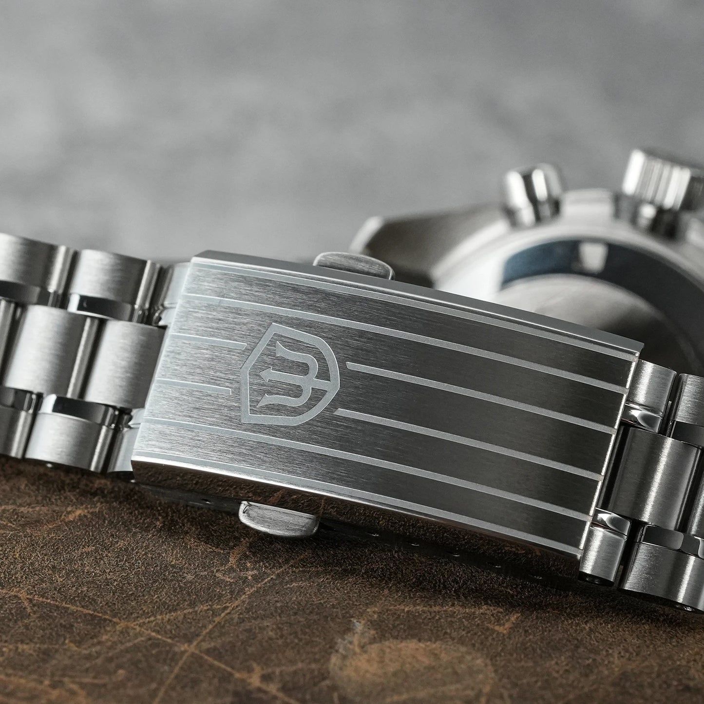 Montre Watchdives WD1863 à quartz, mouvement chronographe VK63, verre saphir bombé, étanche à 10 bar, luminescente, 39 mm, style vintage