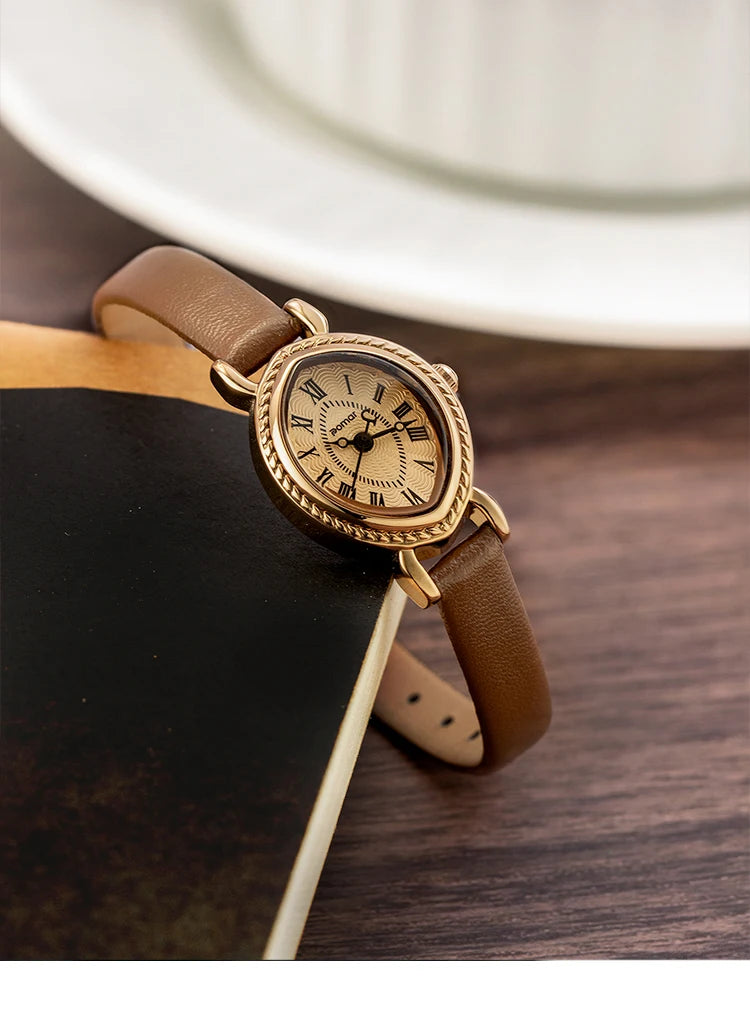 ساعة نسائية - ساعة كوارتز عتيقة مقاومة للماء من Lucky Goddess